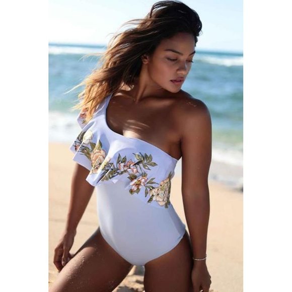 O'NEILL Swimwear ALOHA FLORAL RUFFLE ONE PIECE Swimsuit ( S ) - Picture 1 of 6